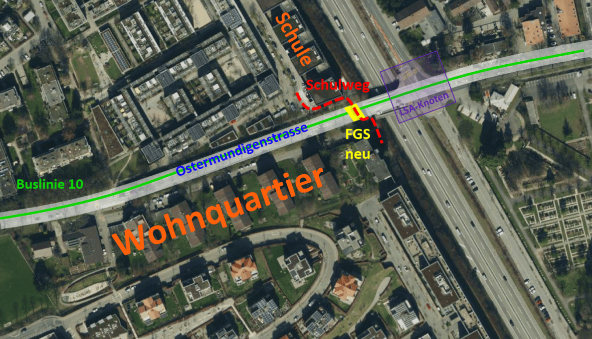 Luftbild eines Wohnquartiers mit eingezeichneter Ostermundigenstrasse, Buslinie 10, einer Schule mit Schulweg und einem geplanten neuen Fussgängerstreifen (FGS neu) bei einem lichtsignalgeregelten Knoten (LSA-Knoten). Die Strasse verläuft parallel zu einer mehrspurigen Autobahn mit Verkehr in beide Richtungen, umgeben von Mehrfamilienhäusern und Einfamilienhäusern mit Gärten.